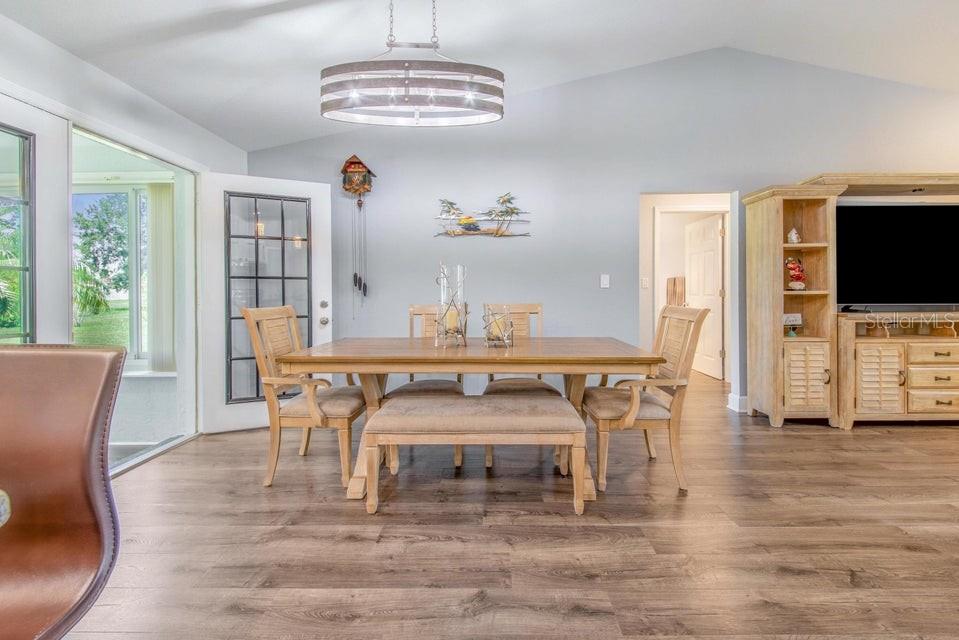 VAN LAKES THREE PB 88 PG 29 LOT 75 - Residential