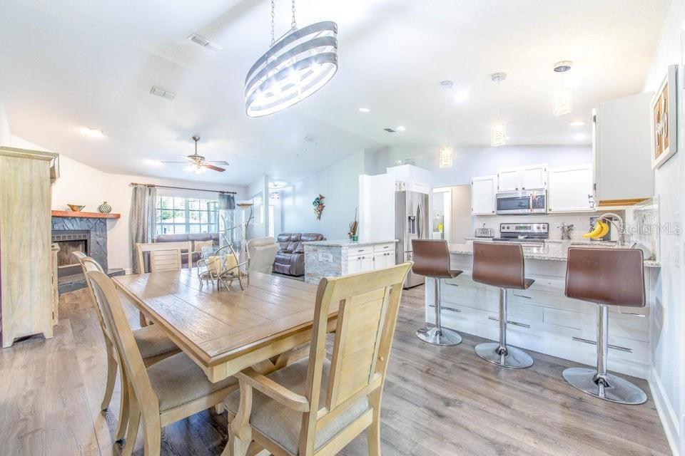 VAN LAKES THREE PB 88 PG 29 LOT 75 - Residential