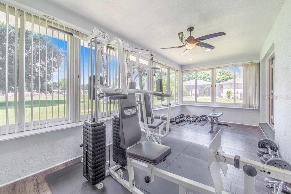 VAN LAKES THREE PB 88 PG 29 LOT 75 - Residential