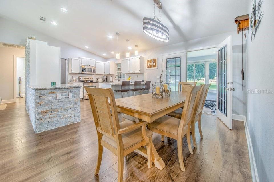 VAN LAKES THREE PB 88 PG 29 LOT 75 - Residential