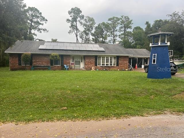 A fantastic opportunity for investors to own this property which is conveniently located near the I4. With nearly 1800 sq ft and just over 1/2 an acre, this quiet, safe and peaceful neighborhood has enormous potential. Call now to schedule your appointment!