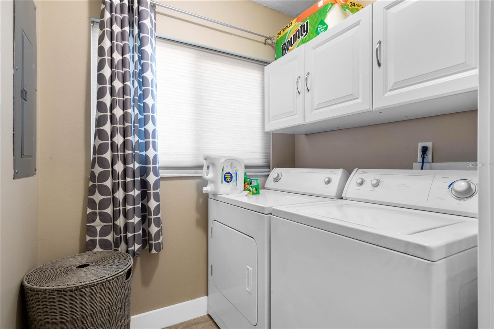 ROD N REEL CLUB - Residential