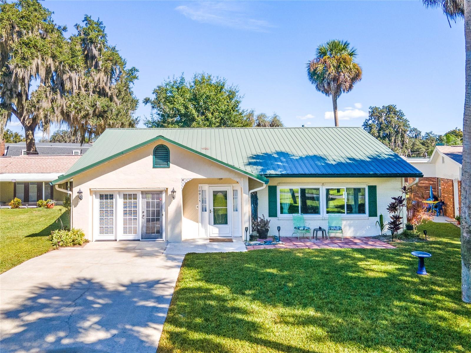 ROD N REEL CLUB - Residential