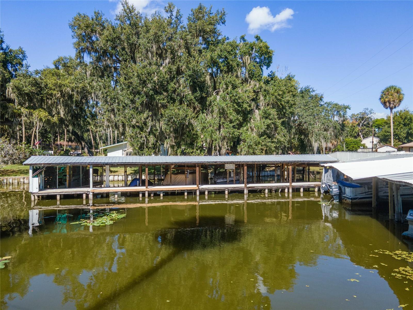 ROD N REEL CLUB - Residential