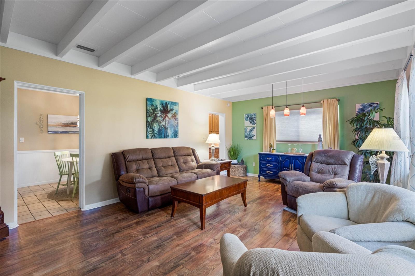 ROD N REEL CLUB - Residential