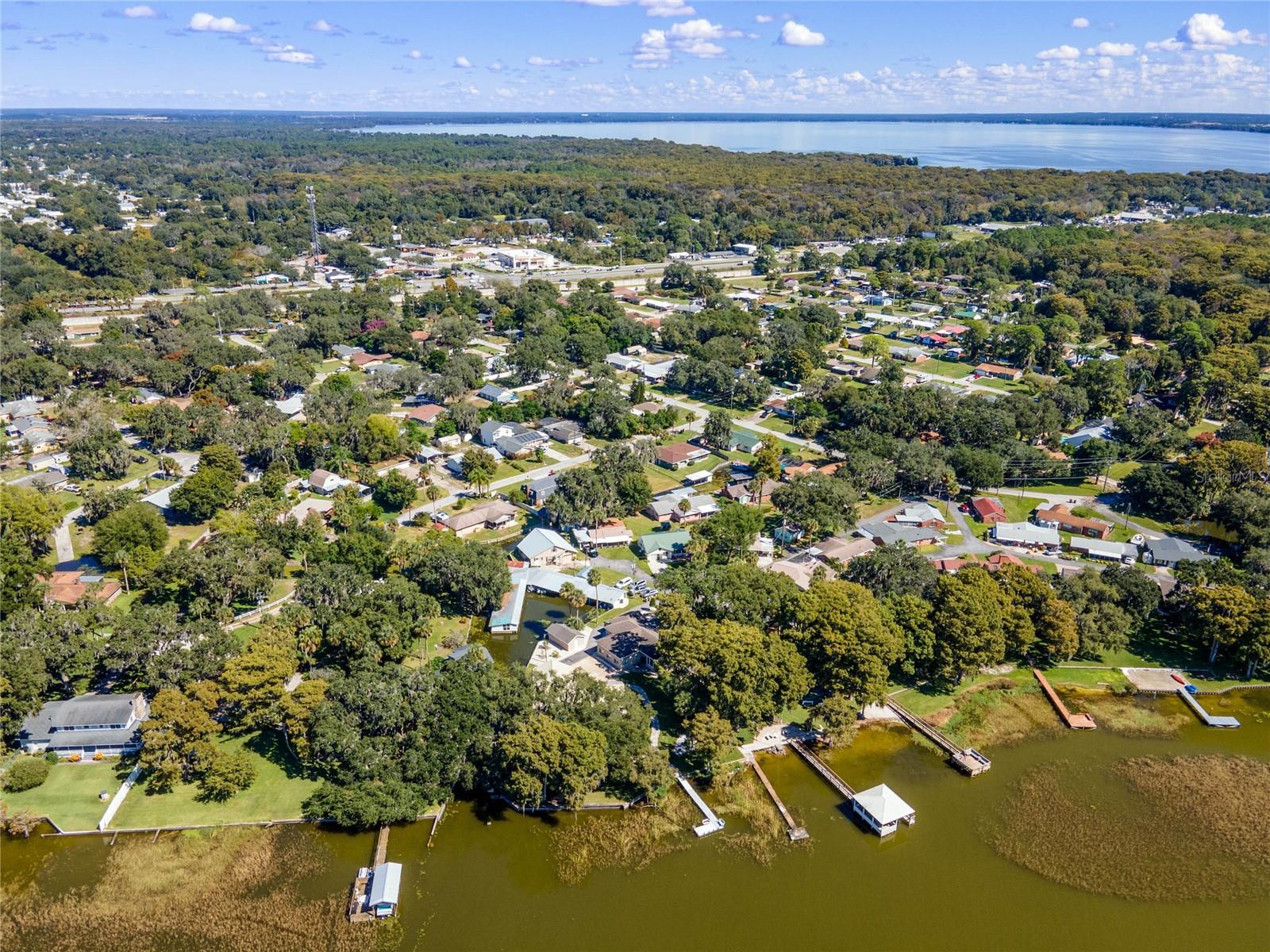 ROD N REEL CLUB - Residential