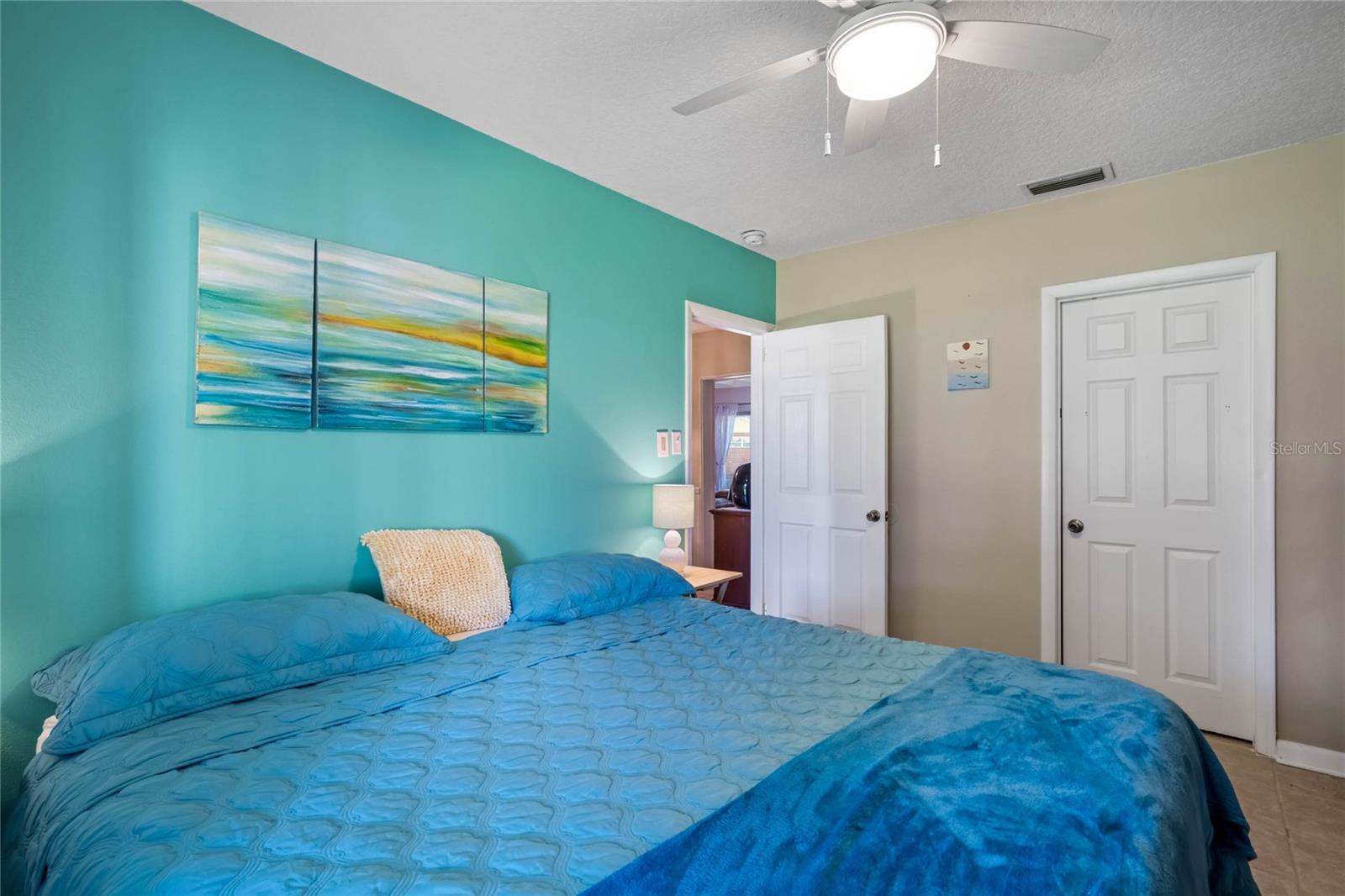 ROD N REEL CLUB - Residential