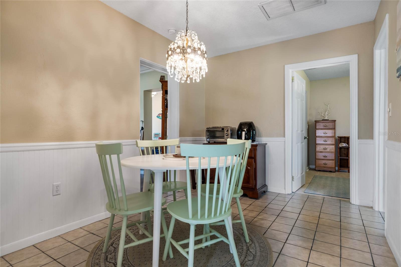 ROD N REEL CLUB - Residential