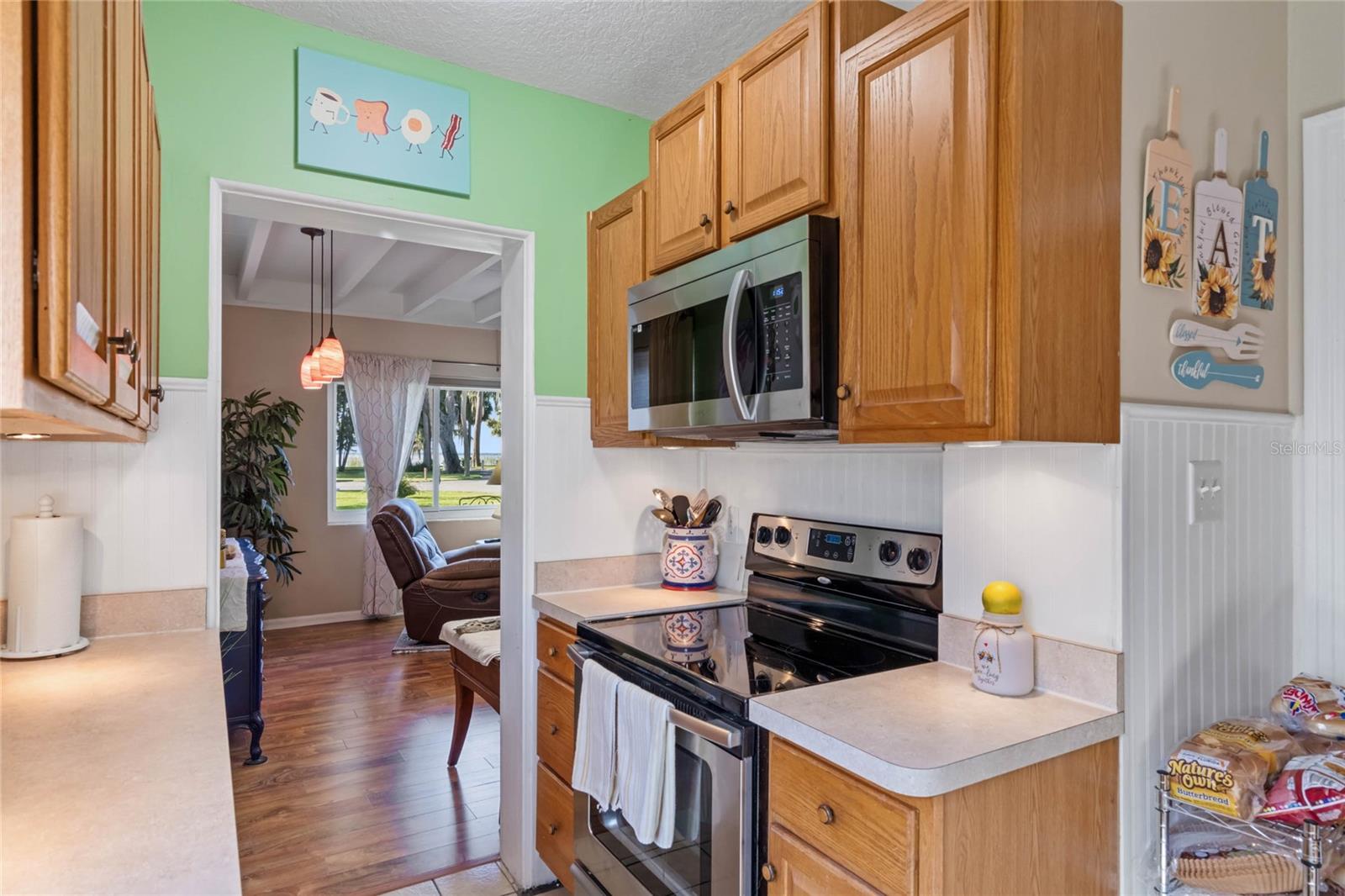 ROD N REEL CLUB - Residential