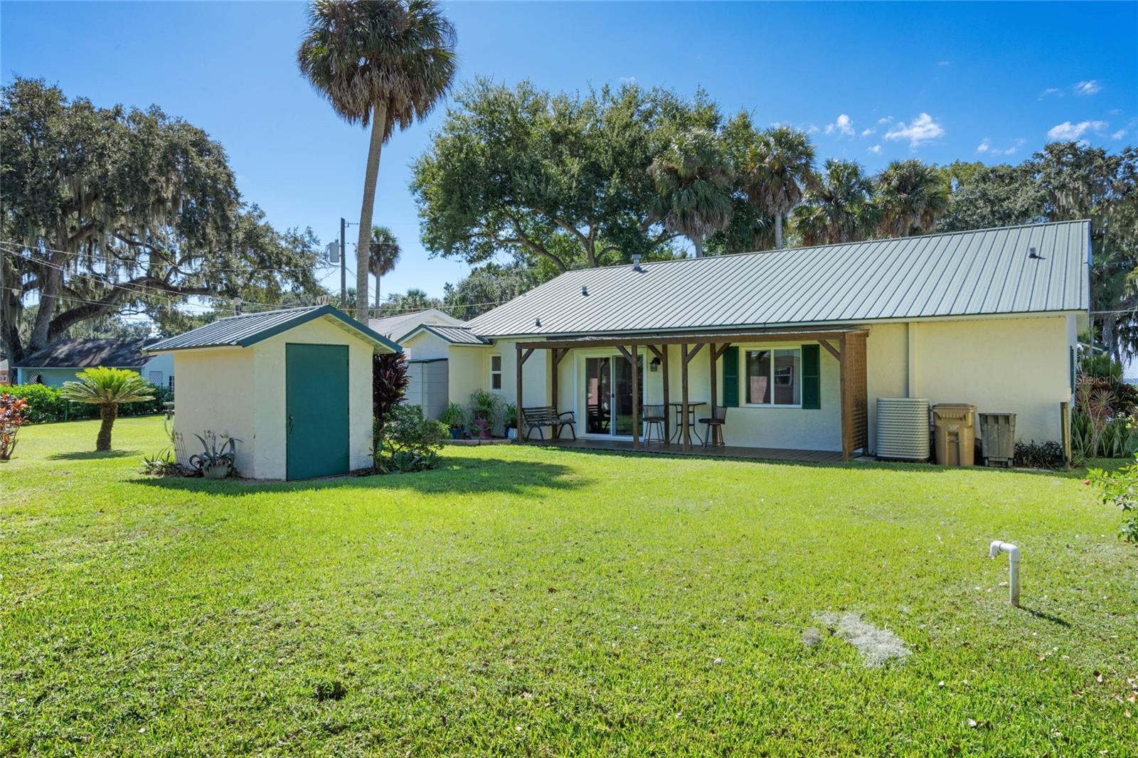 ROD N REEL CLUB - Residential