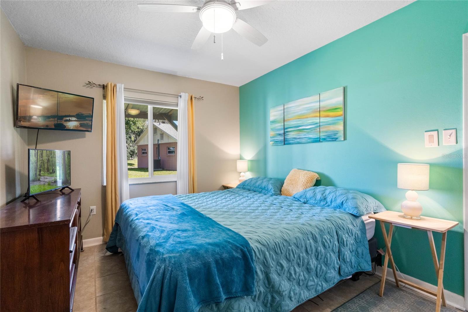 ROD N REEL CLUB - Residential