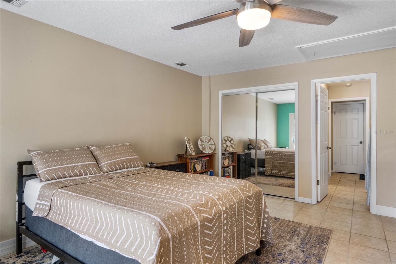 ROD N REEL CLUB - Residential