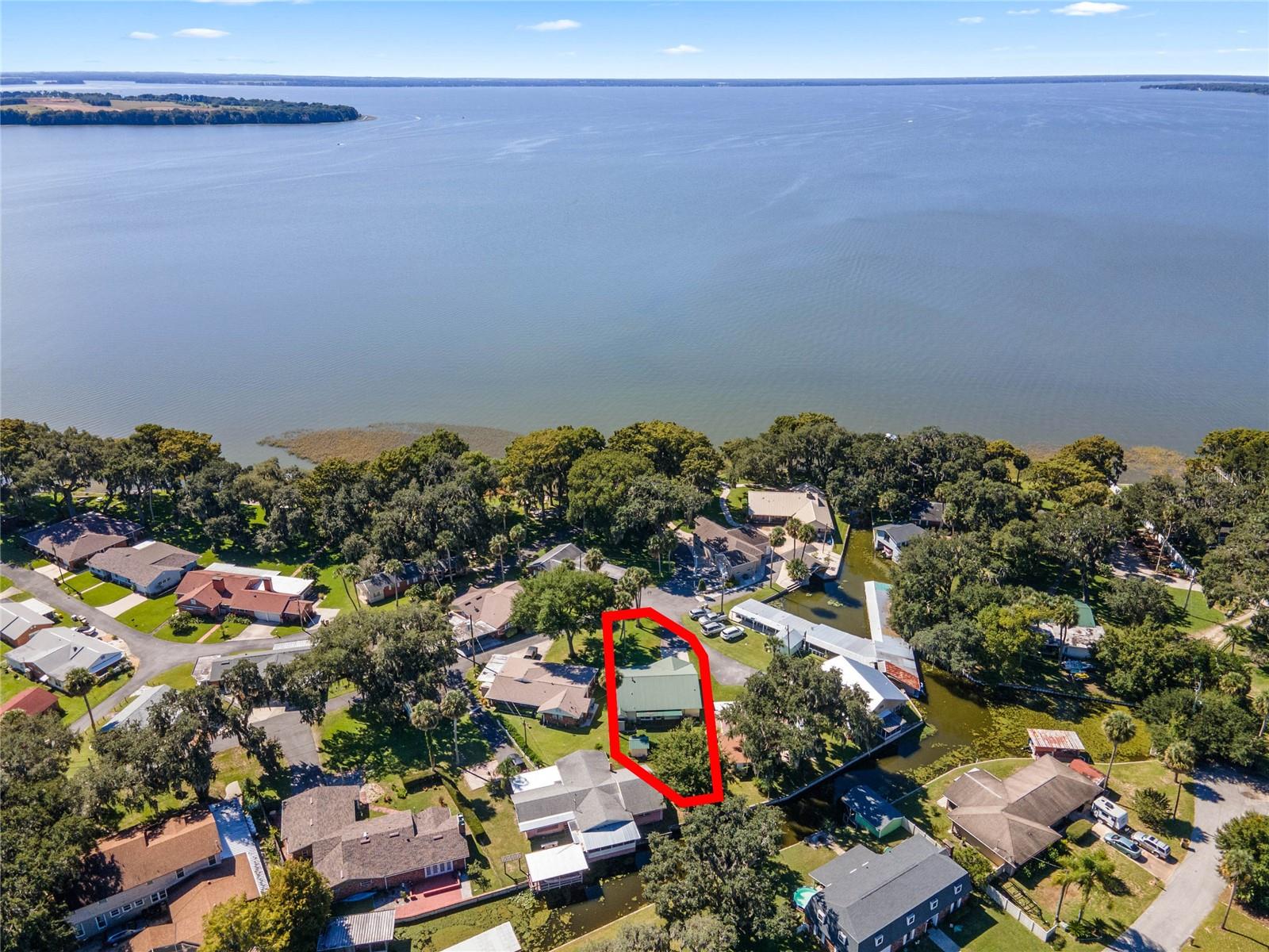 ROD N REEL CLUB - Residential