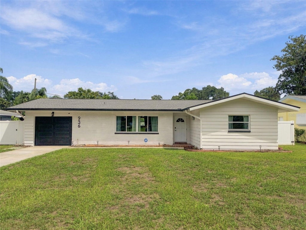 Photo of 936 Lyndhurst Street, Dunedin, FL 34698 (MLS # TB8543309)