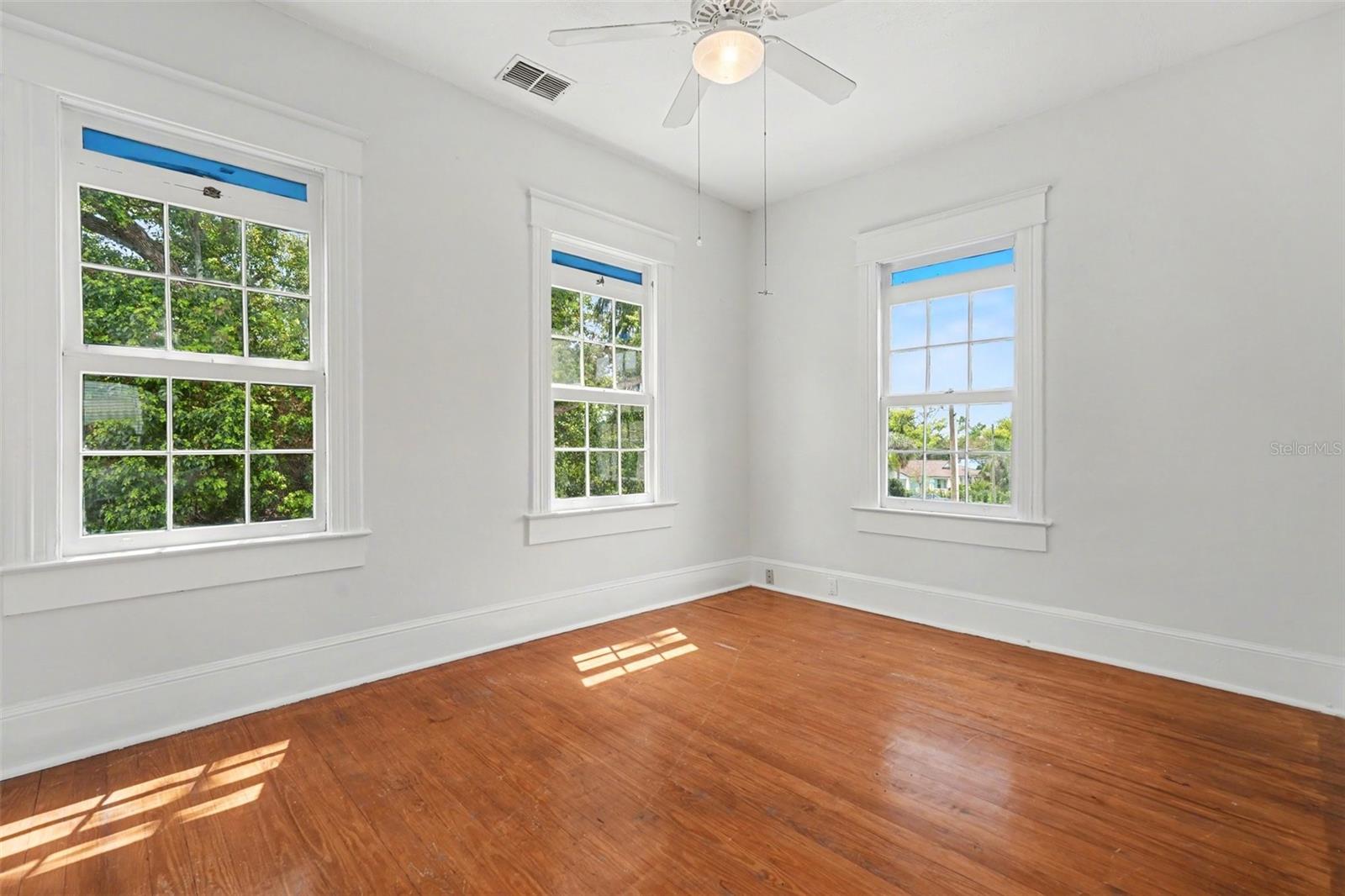 MAC FARLANE HUGH C SUB - Residential