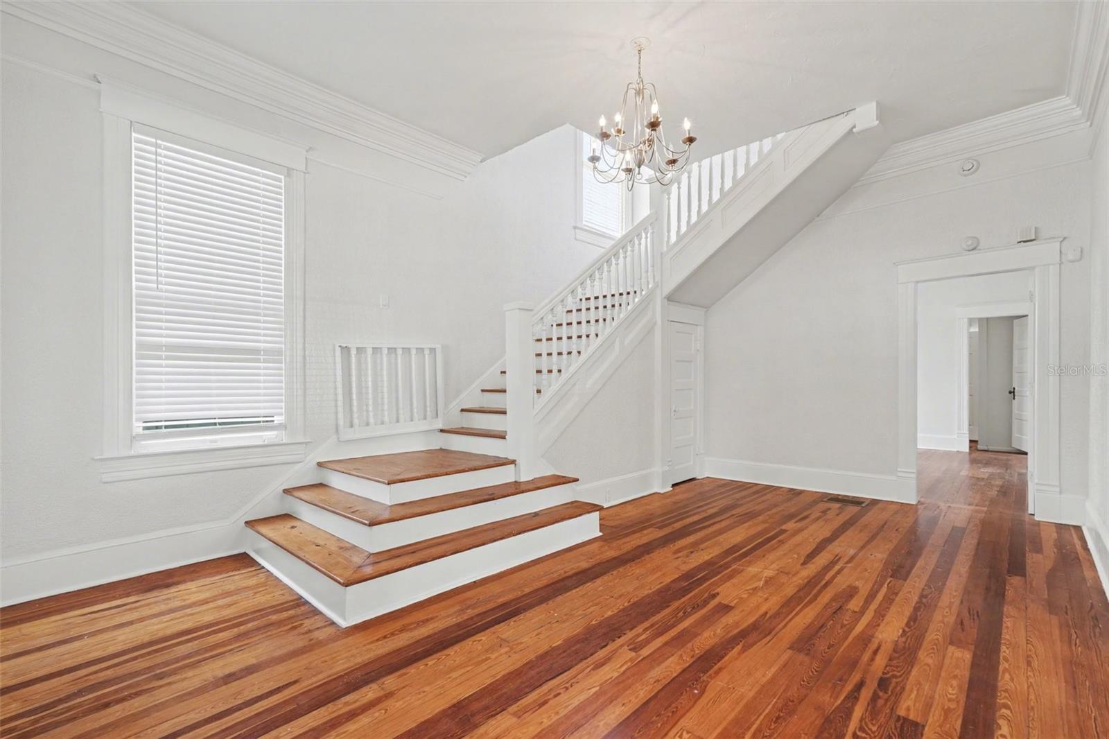 MAC FARLANE HUGH C SUB - Residential