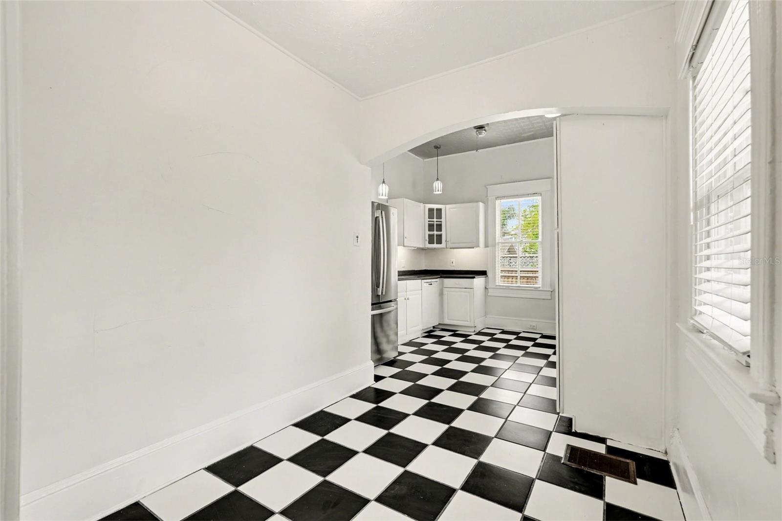 MAC FARLANE HUGH C SUB - Residential