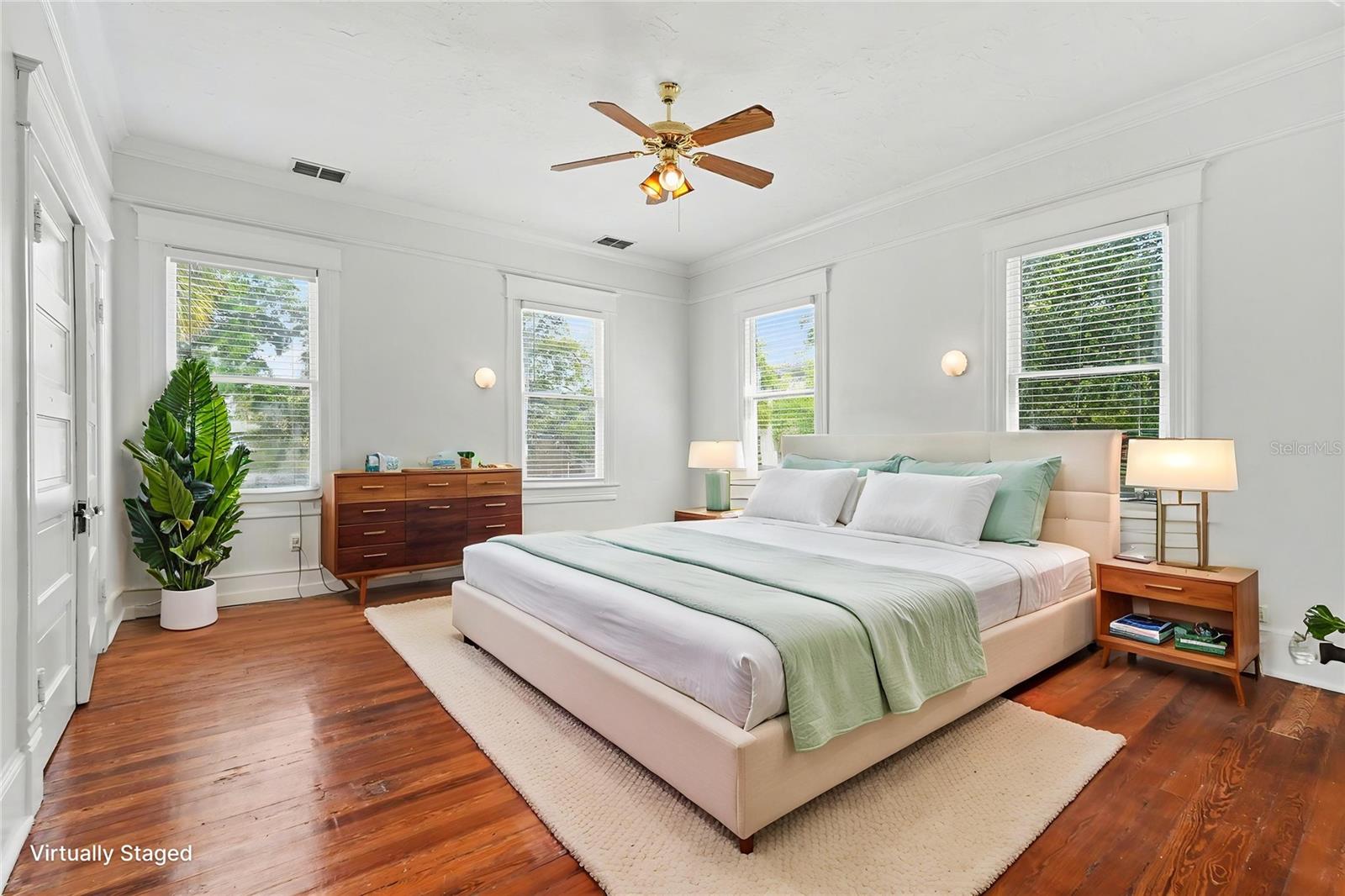 MAC FARLANE HUGH C SUB - Residential