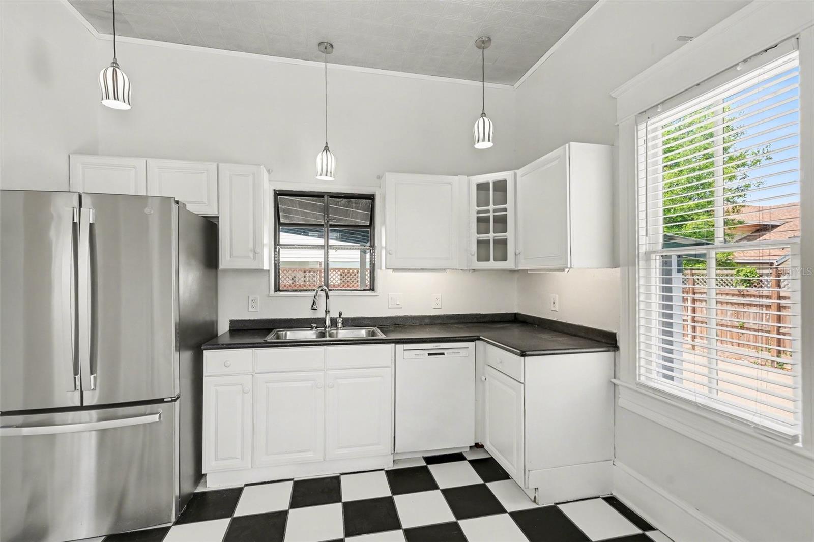 MAC FARLANE HUGH C SUB - Residential