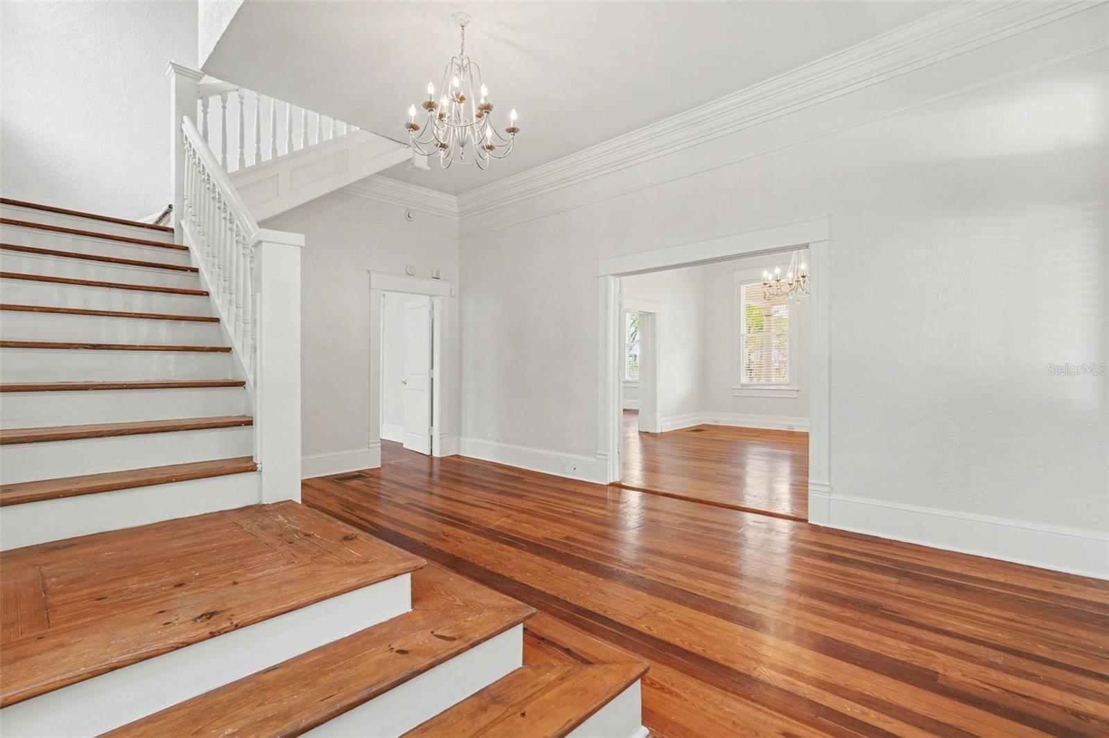 MAC FARLANE HUGH C SUB - Residential