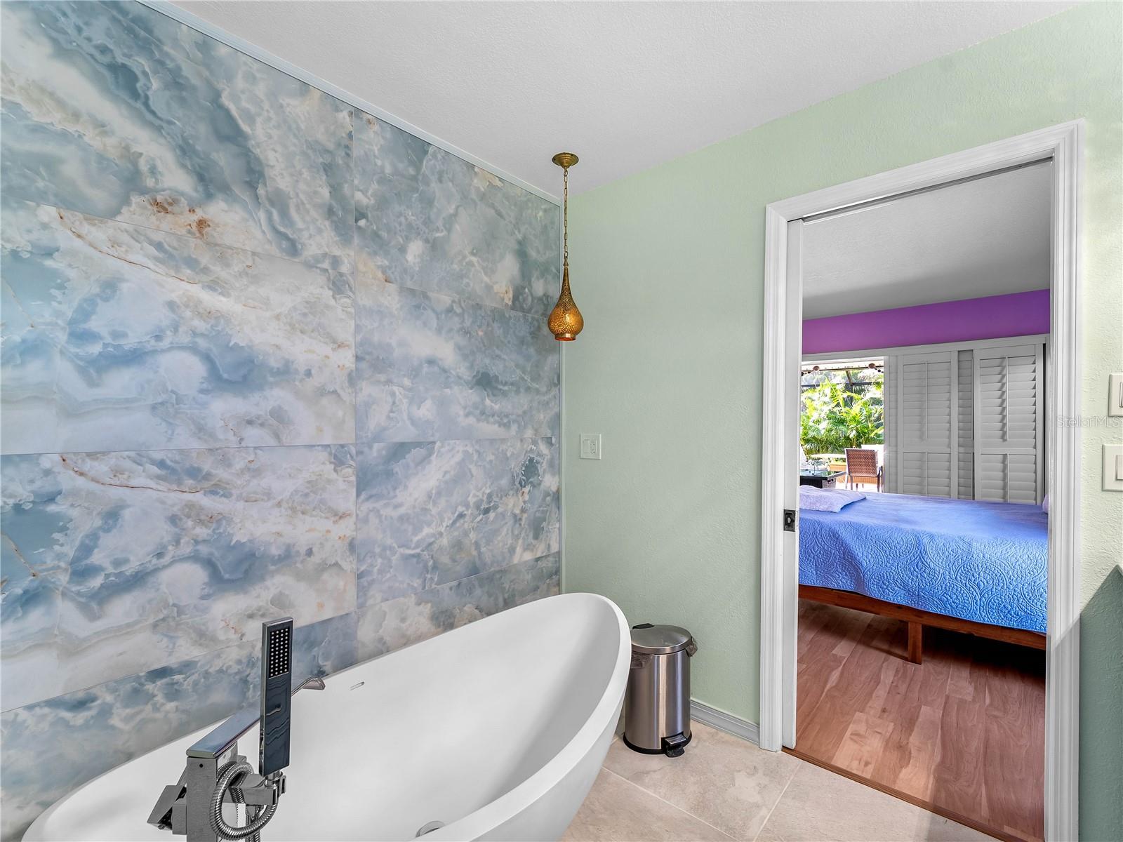 BAY-VISTA BLVD SEC/ENGLEW - Residential