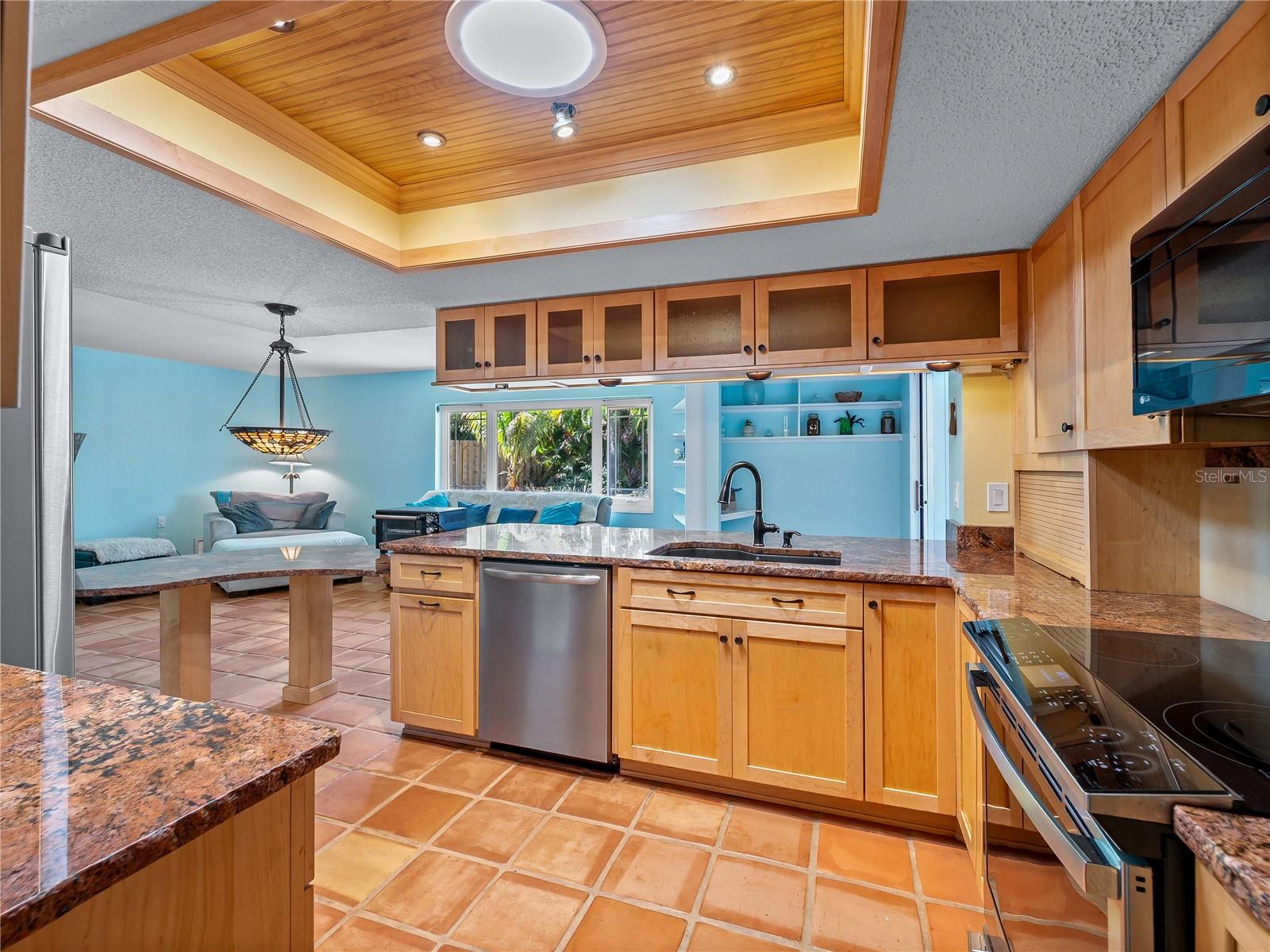 BAY-VISTA BLVD SEC/ENGLEW - Residential