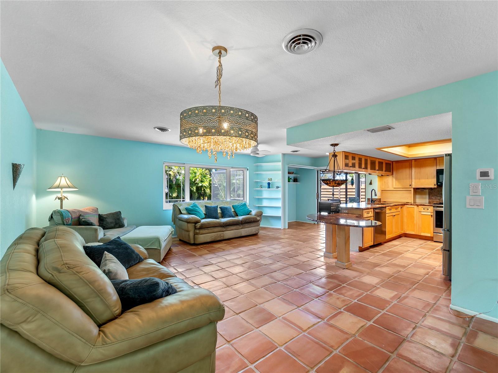 BAY-VISTA BLVD SEC/ENGLEW - Residential