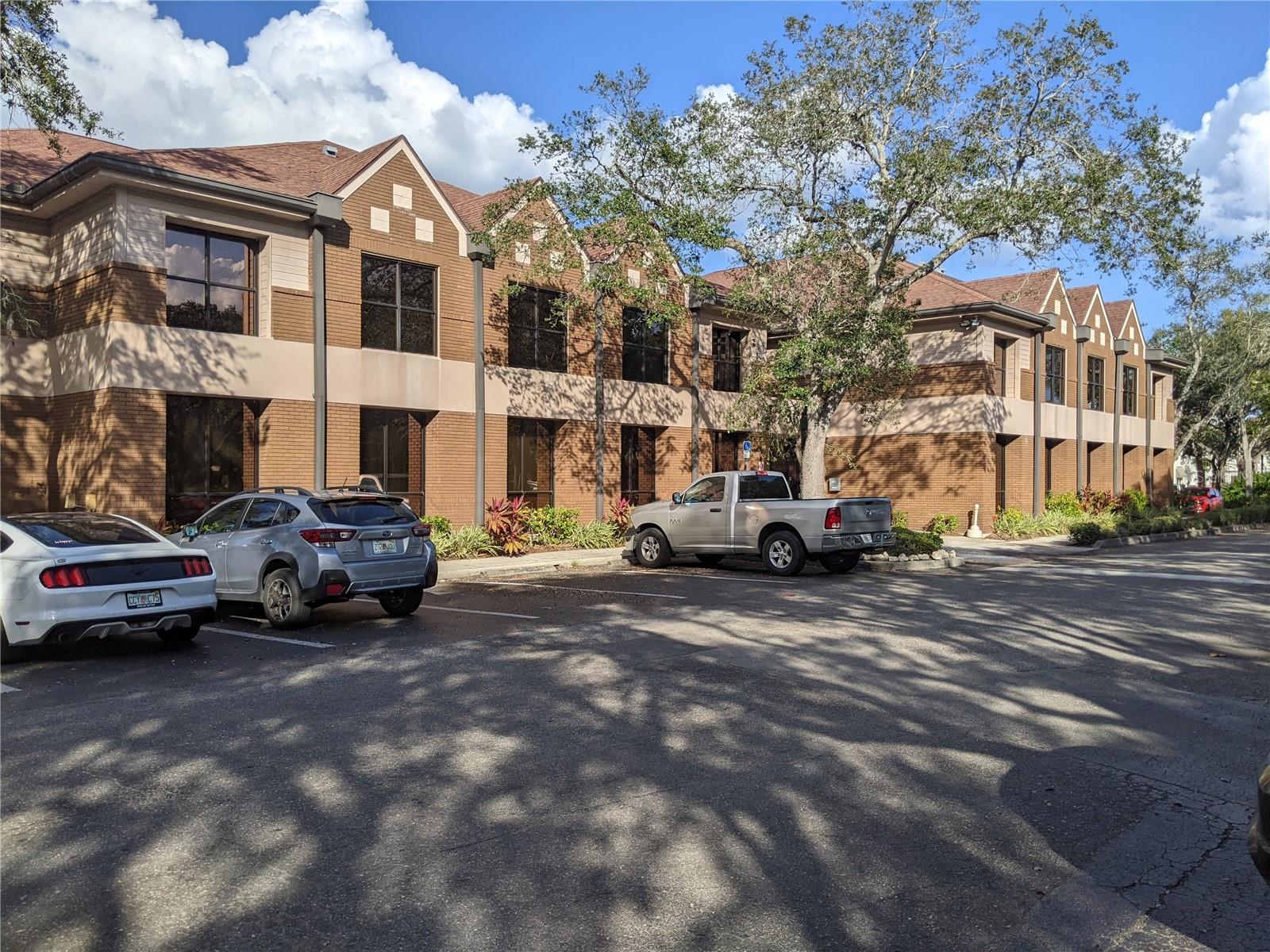 Office spaces in a variety of sizes for lease in the beautiful Wildewood Professional Park. Wildewood features a tranquil wooded and peaceful
environment welcoming to any clientele while also being centrally located in Bradenton, Florida. This park is on the highly trafficked Cortez Road commercial corridor providing a prominent location with convenient access to Wes Bradenton, Downtown, and Lakewood Ranch.