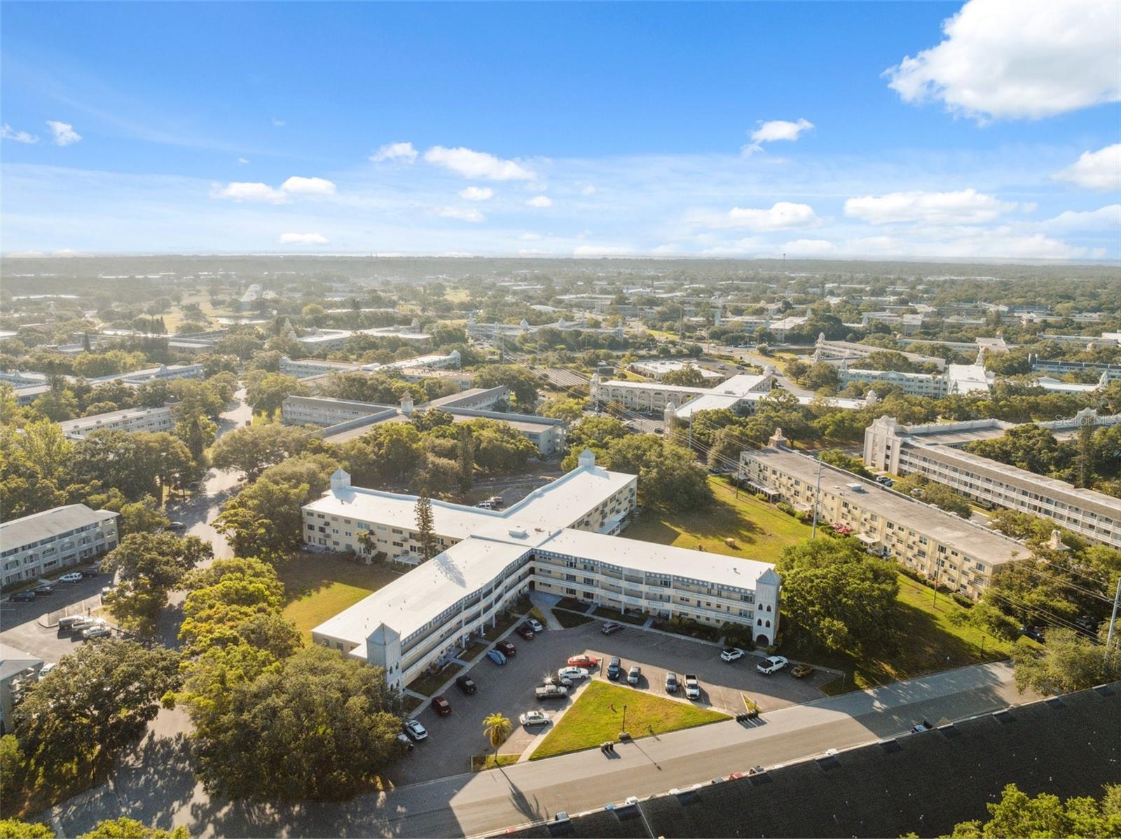 ON TOP OF THE WORLD - Residential