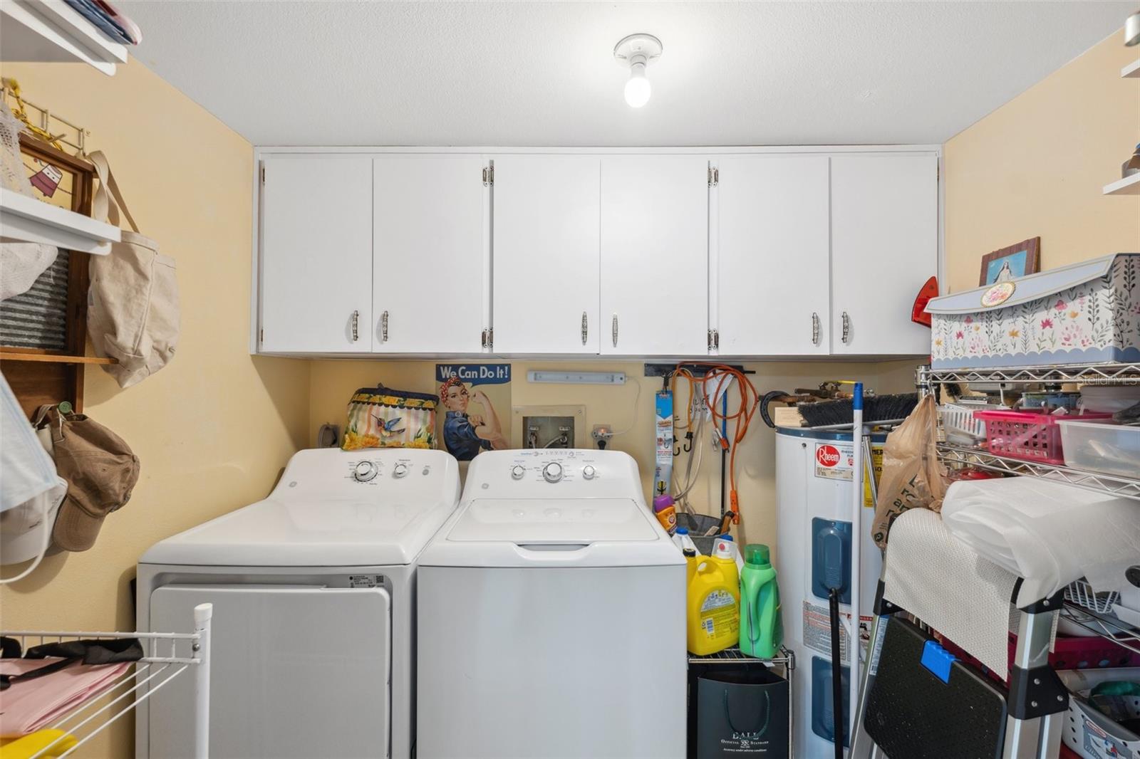 ON TOP OF THE WORLD - Residential