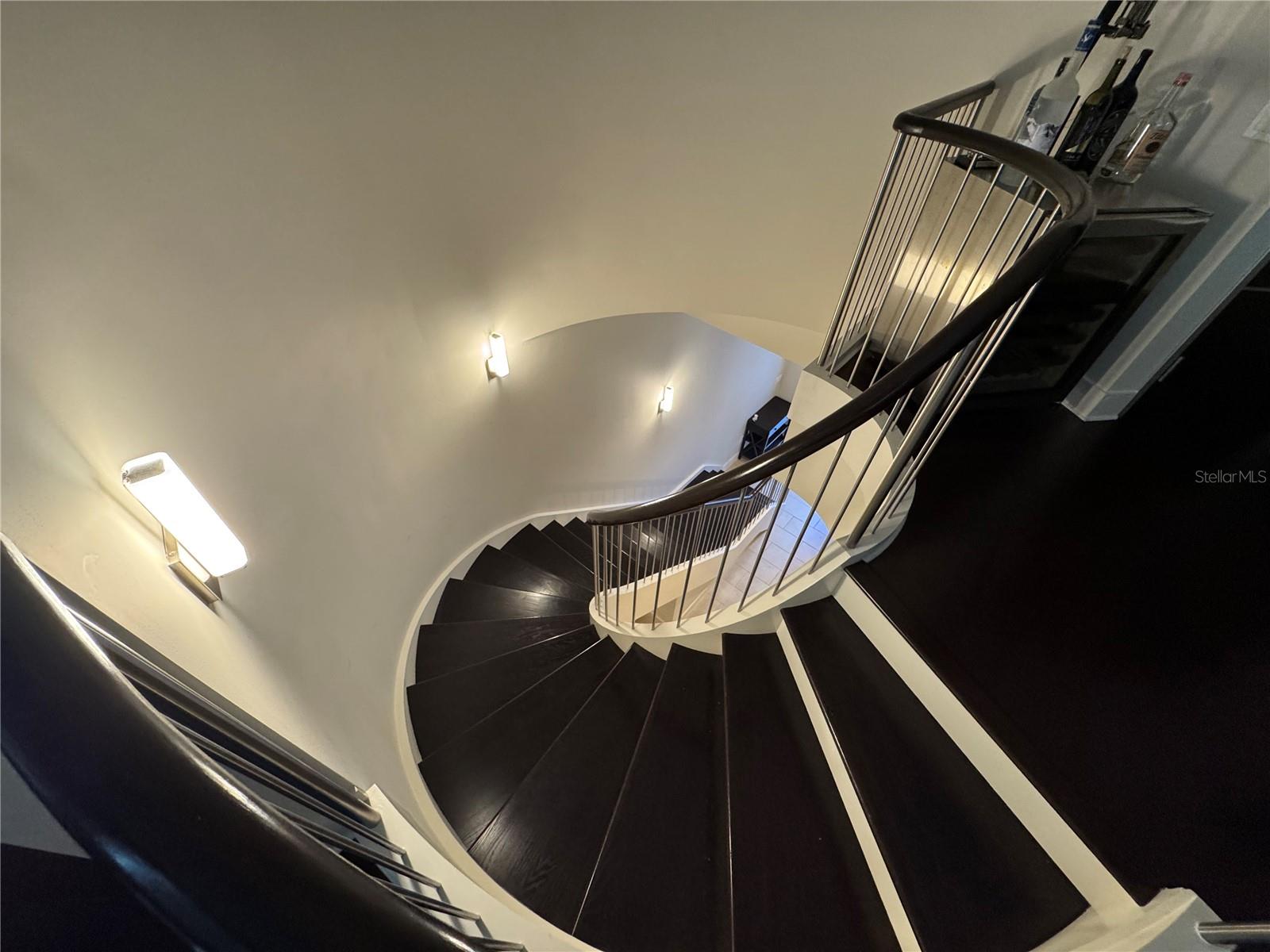 239 COSMOPOLITAN COURT