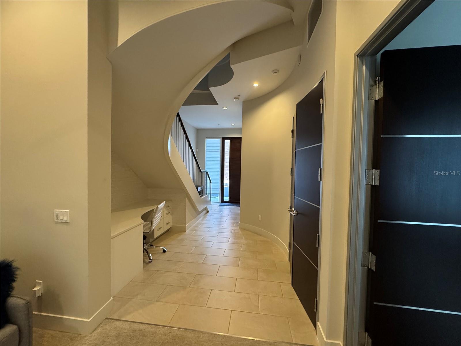 239 COSMOPOLITAN COURT