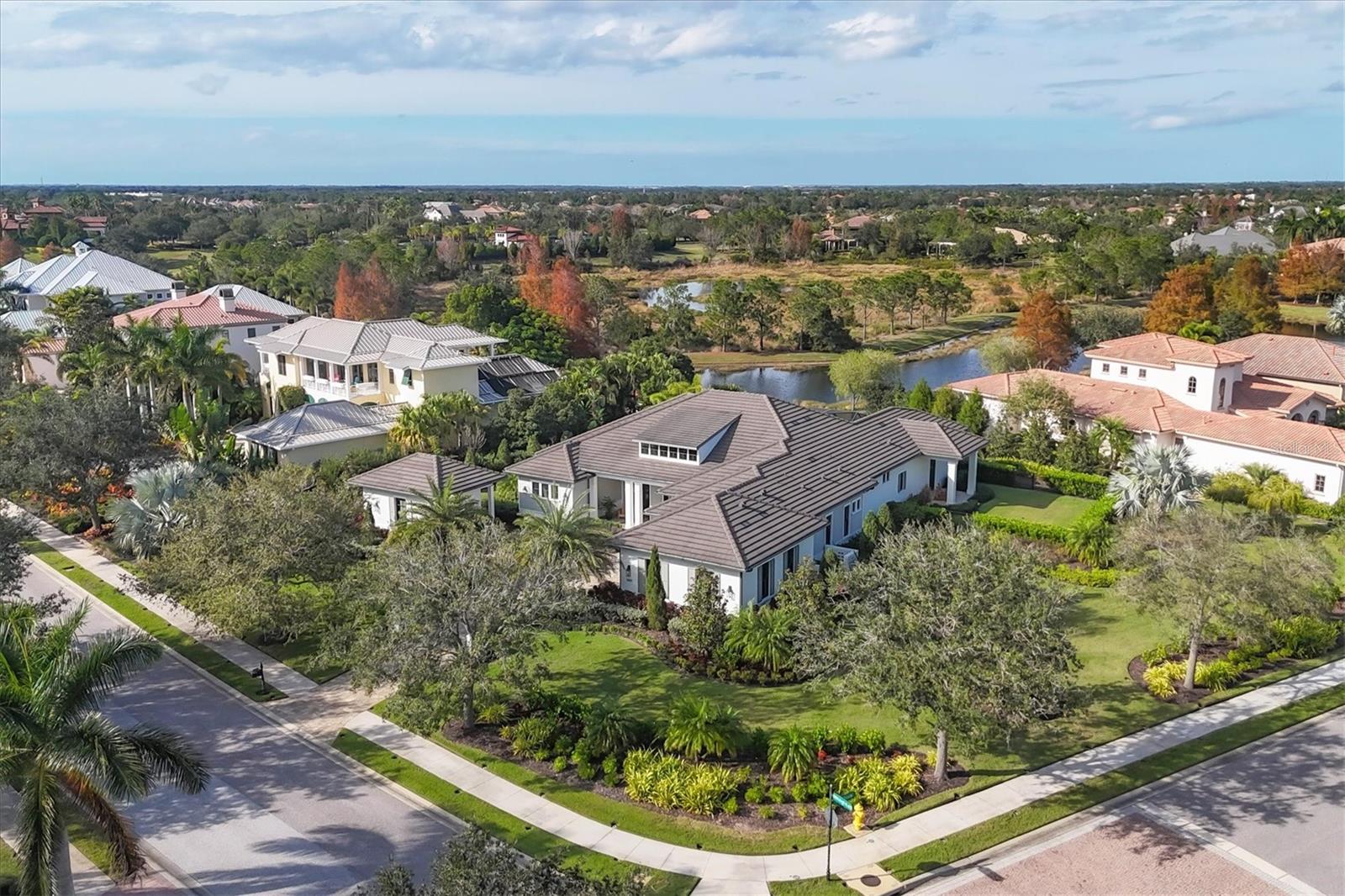 LAKE CLUB PH I - Residential