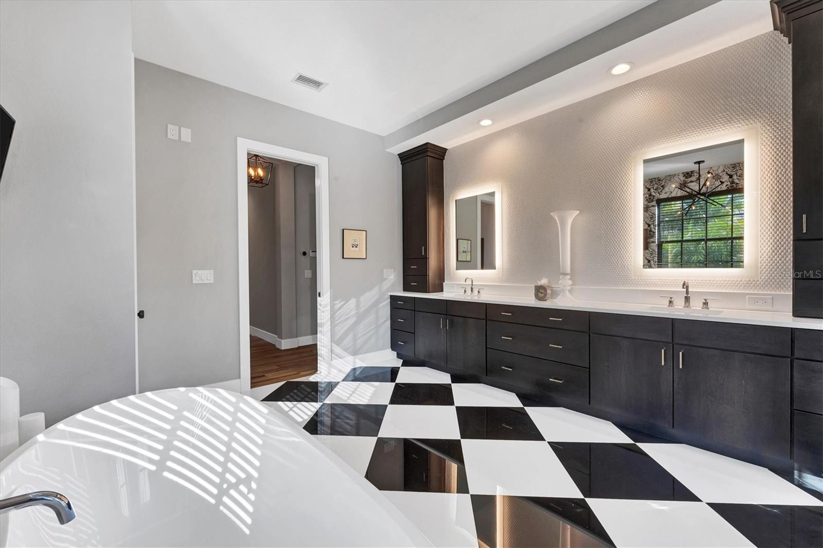 LAKE CLUB PH I - Residential