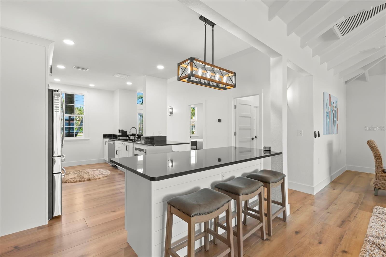 MANDALAY SUB - Residential Lease