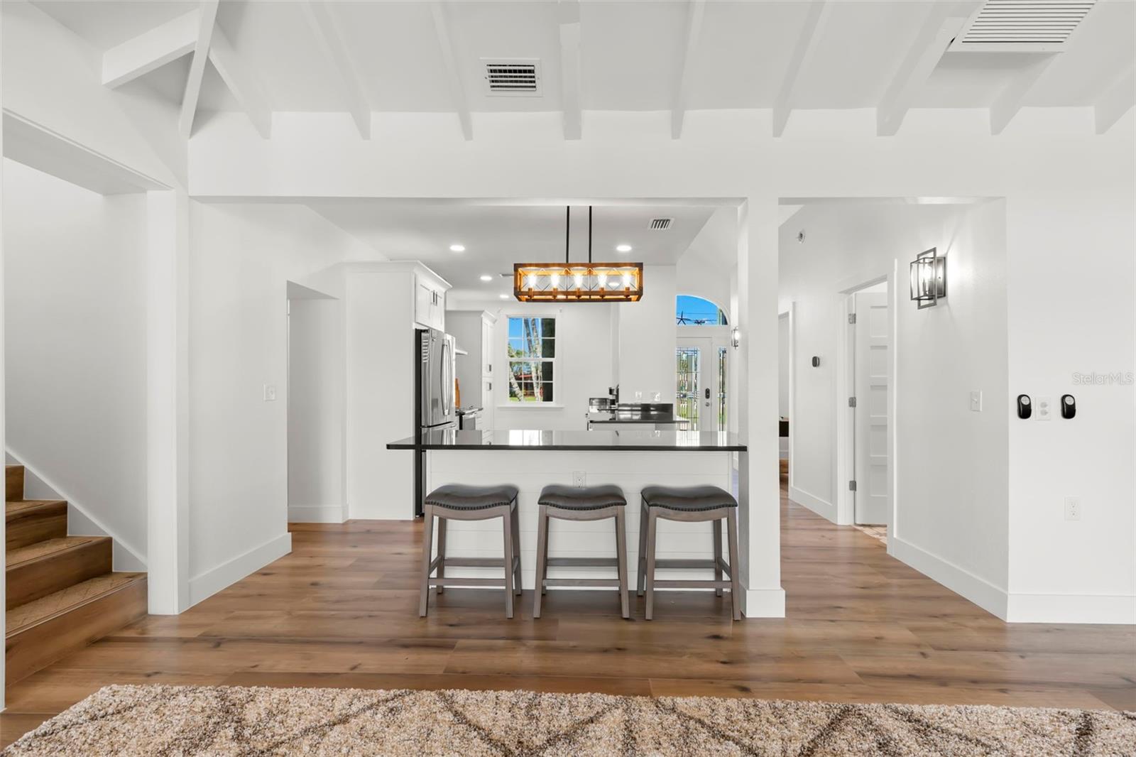 MANDALAY SUB - Residential Lease