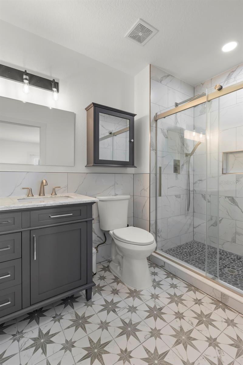 MANDALAY SUB - Residential Lease