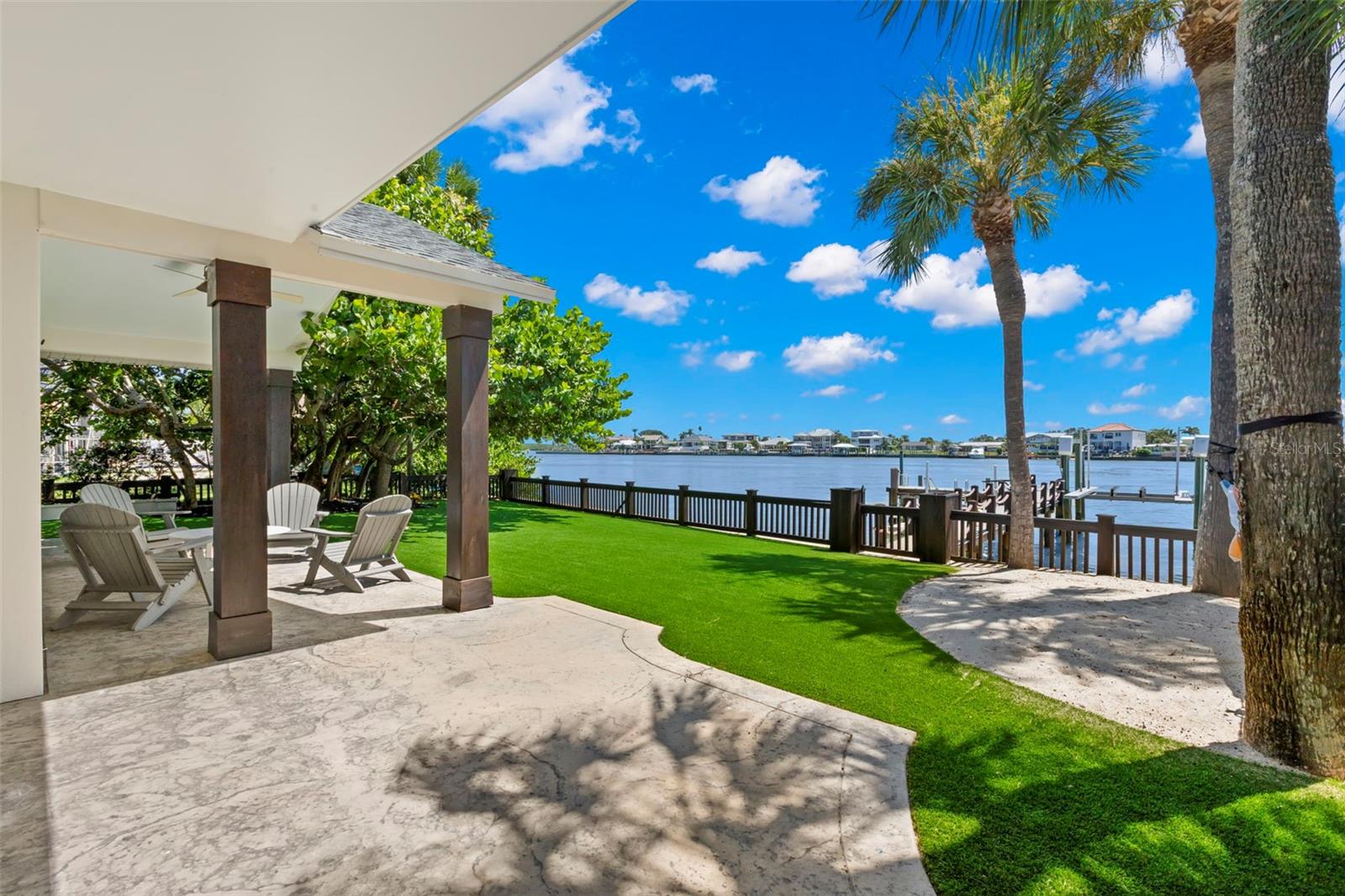 MANDALAY SUB - Residential Lease