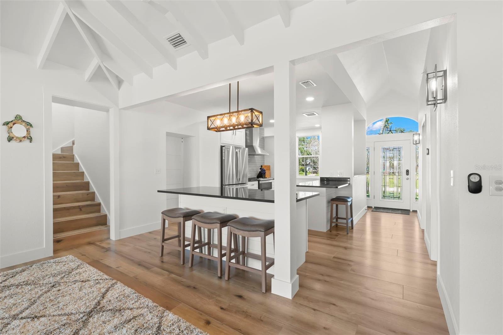 MANDALAY SUB - Residential Lease