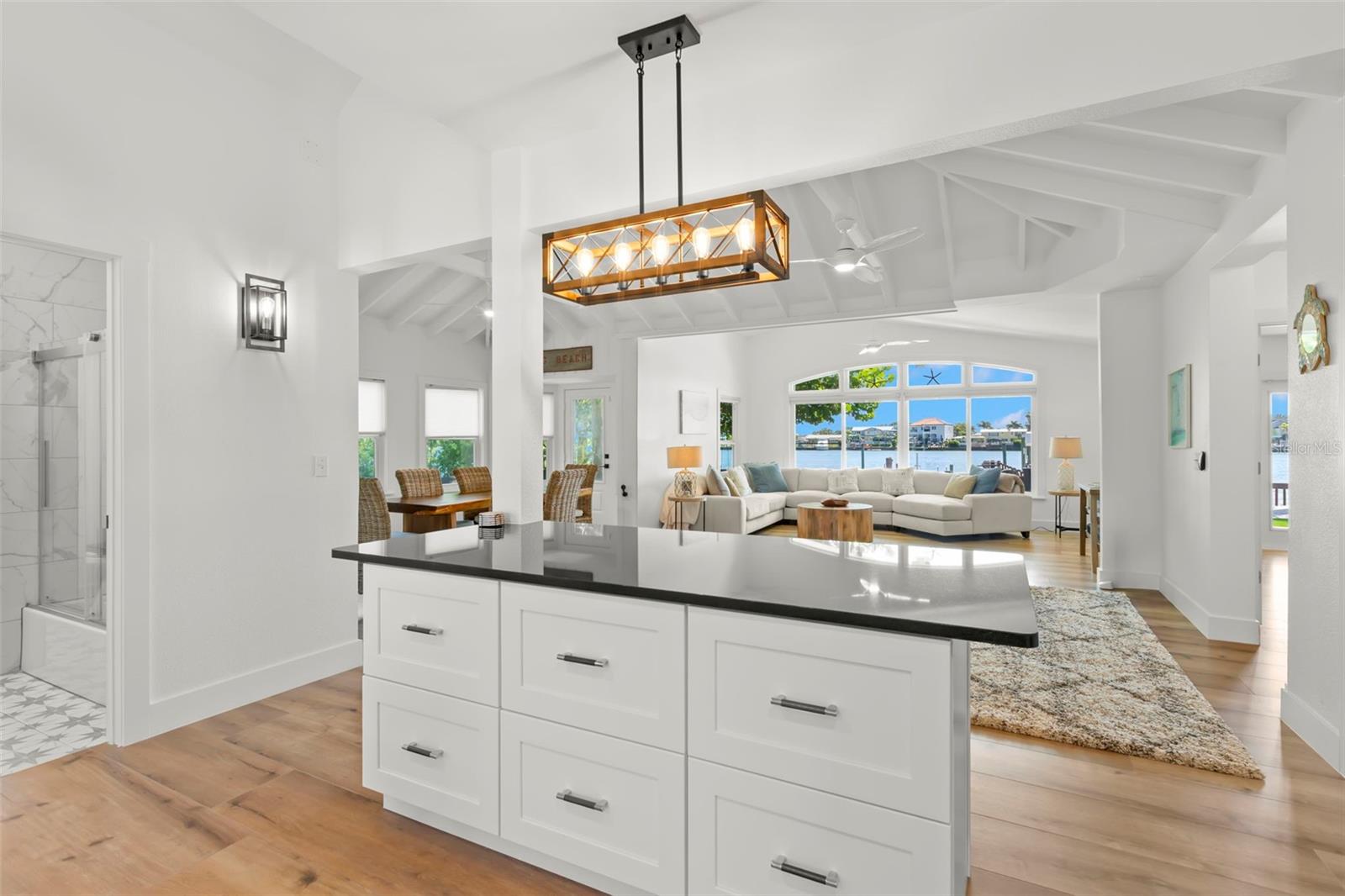 MANDALAY SUB - Residential Lease