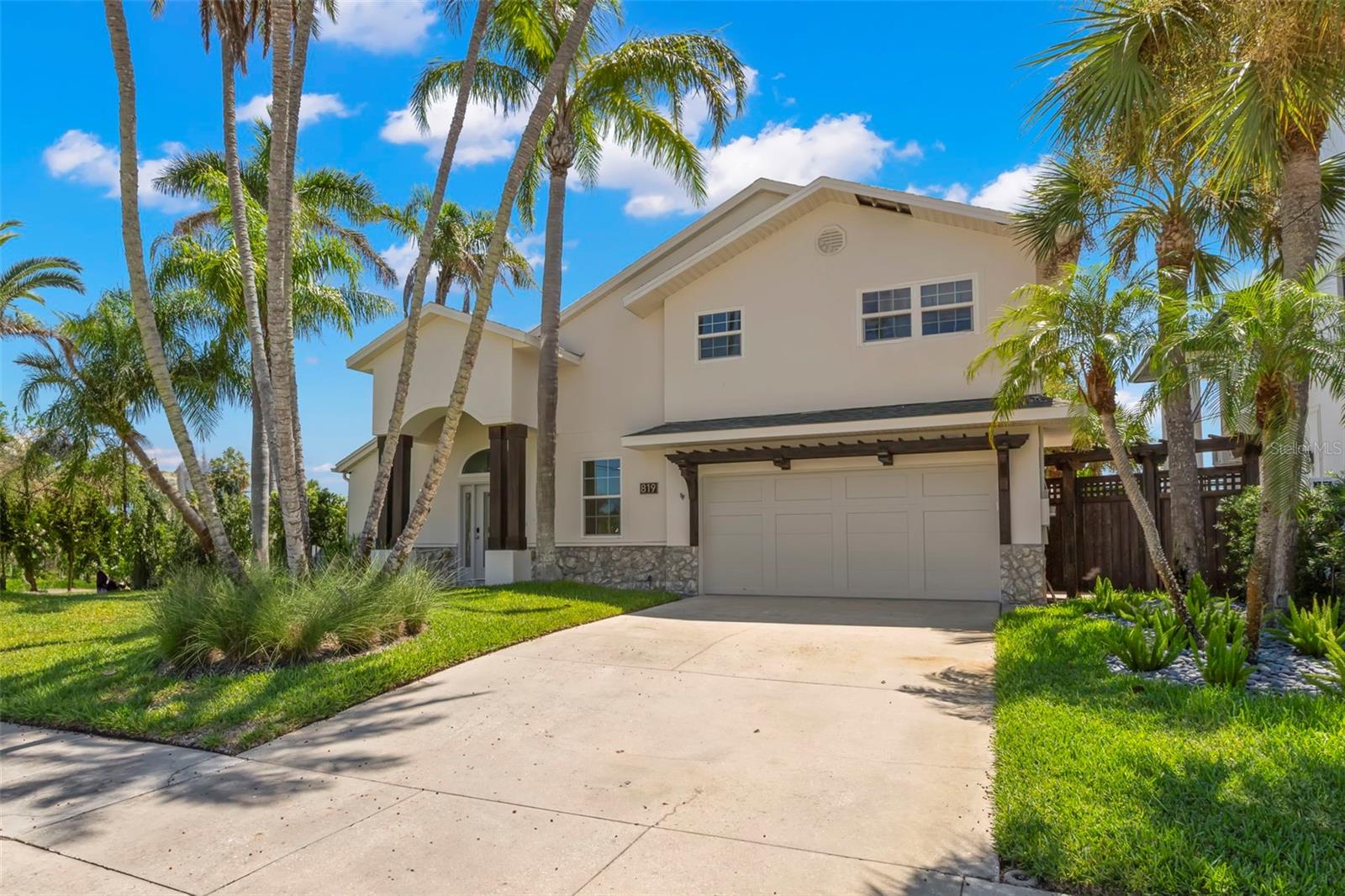 MANDALAY SUB - Residential Lease