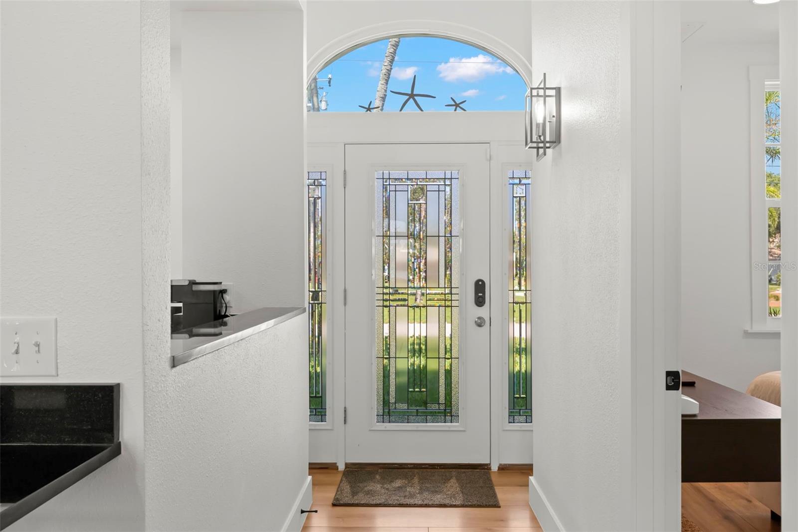 MANDALAY SUB - Residential Lease