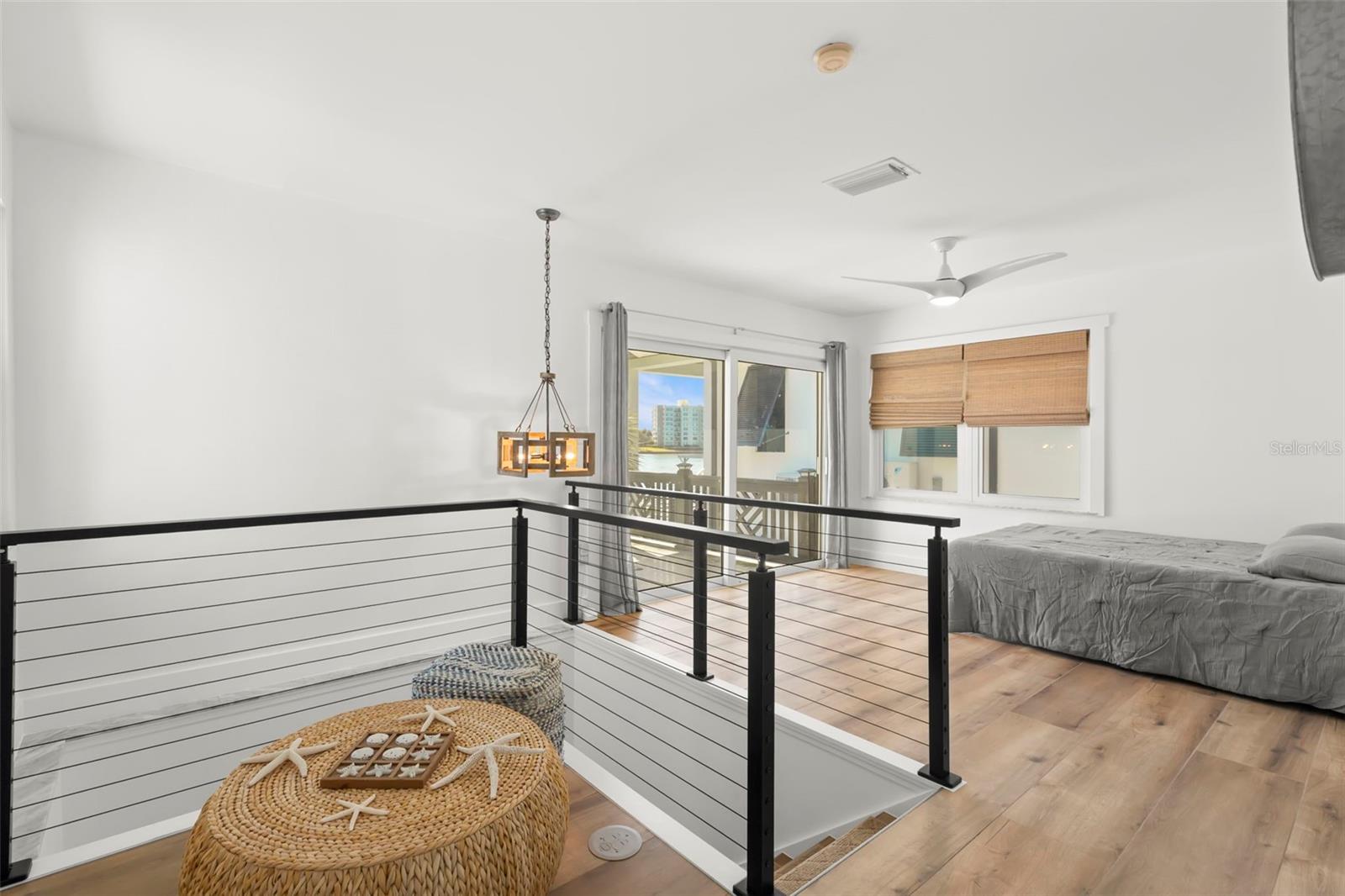 MANDALAY SUB - Residential Lease