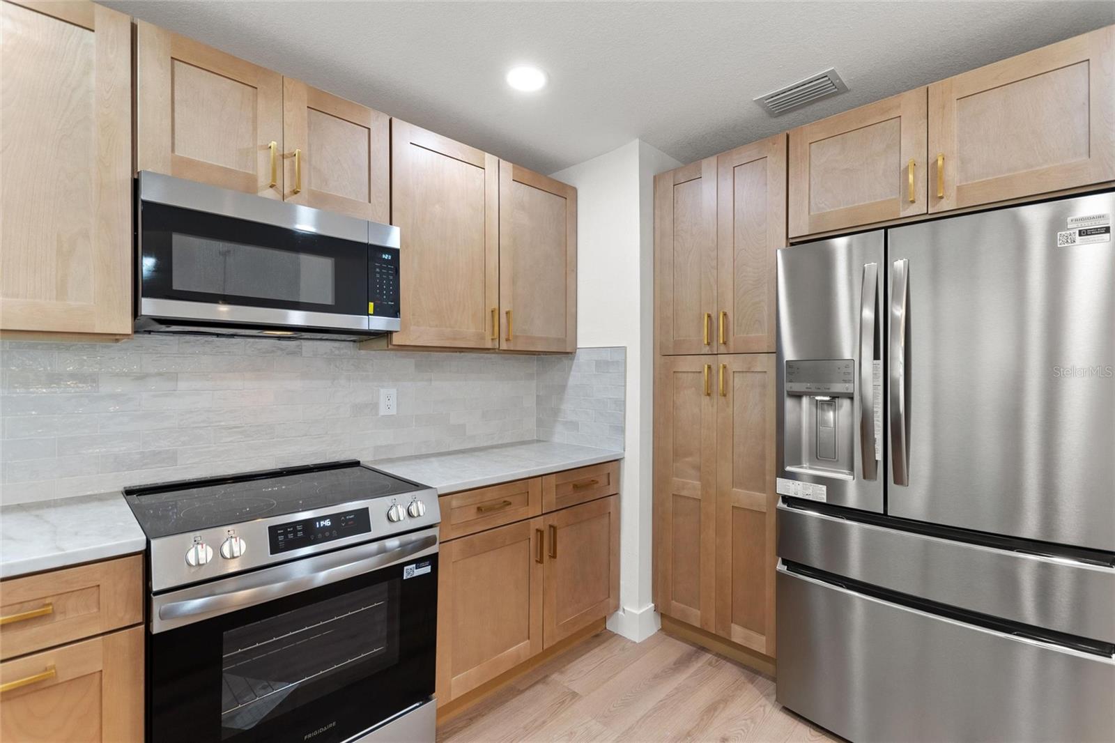 COUNTRY PLACE WEST UNIT II - Residential