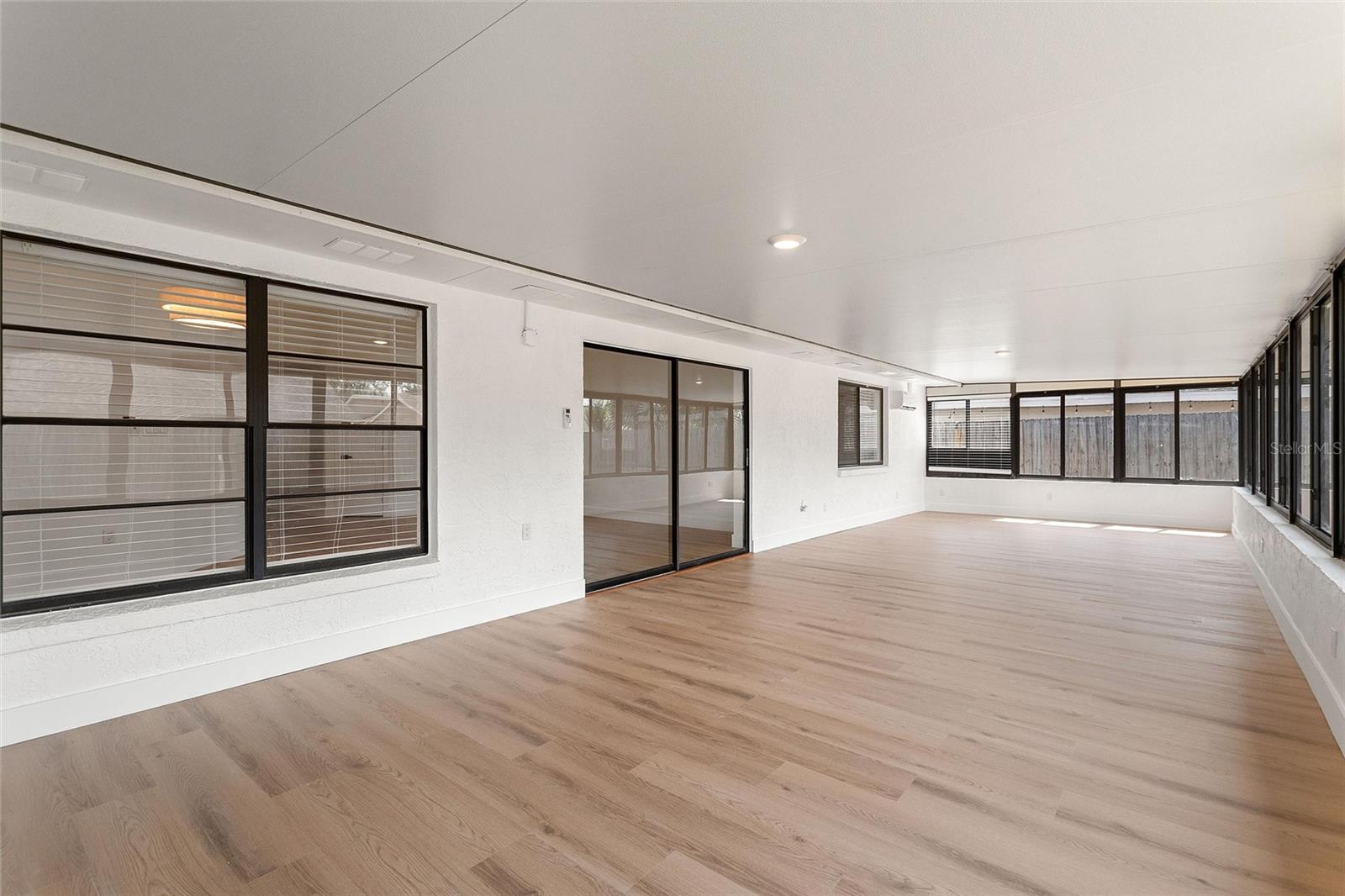 COUNTRY PLACE WEST UNIT II - Residential