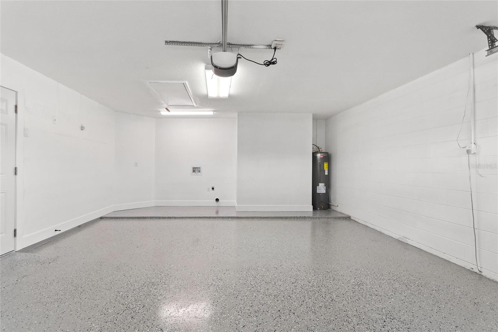 COUNTRY PLACE WEST UNIT II - Residential