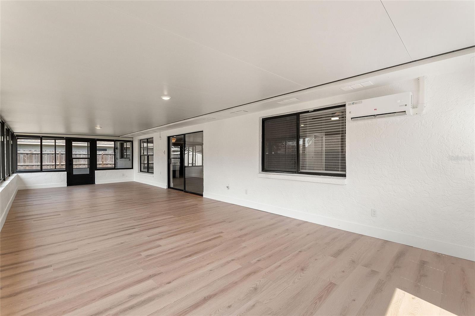 COUNTRY PLACE WEST UNIT II - Residential