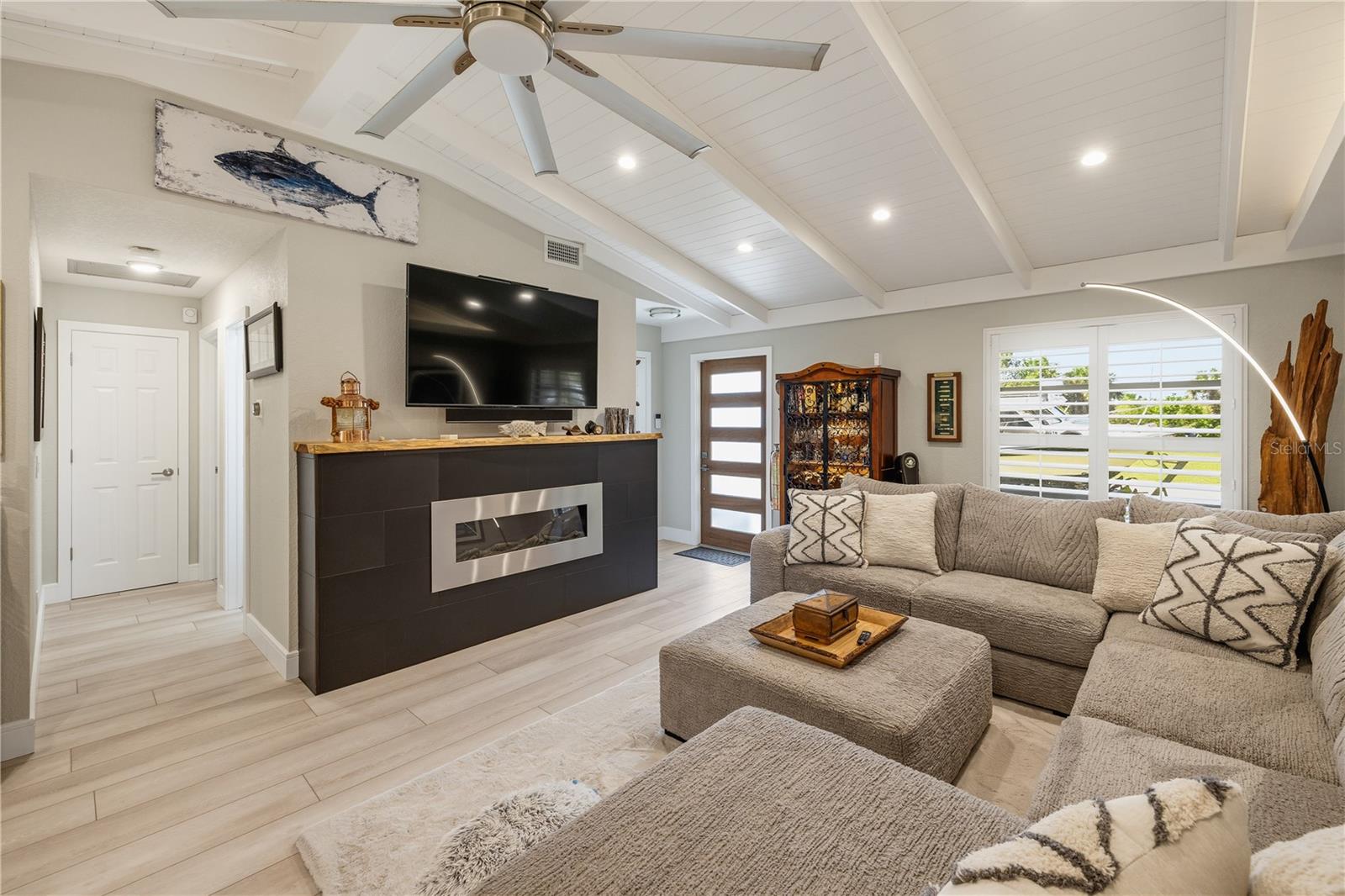 Search Properties for Sale 4 19154 NEW HAVEN COURT