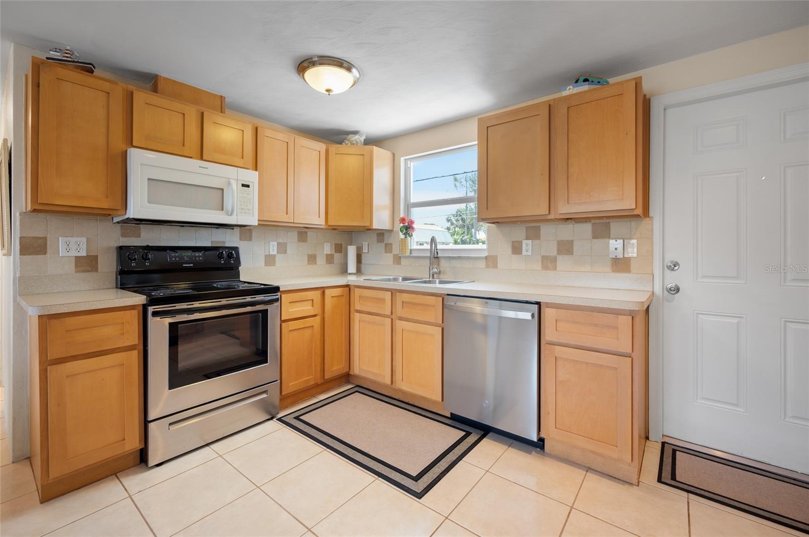 LAKEVIEW TERRACE - Residential