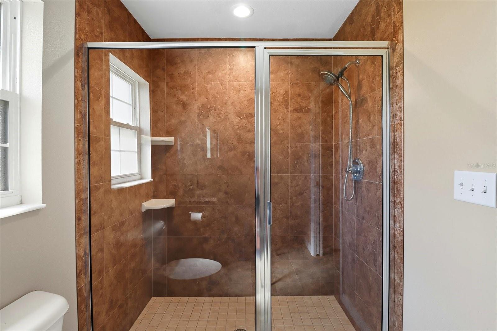 SILVER SPGS SHORES UN #21 - Residential